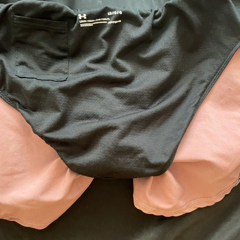 Under Armour Pink Athletic‎ Shorts Lightweight Relaxed Fit